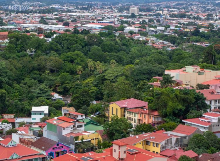 Vista aérea de zona residencial y corredor biólogico Foto: GIZ